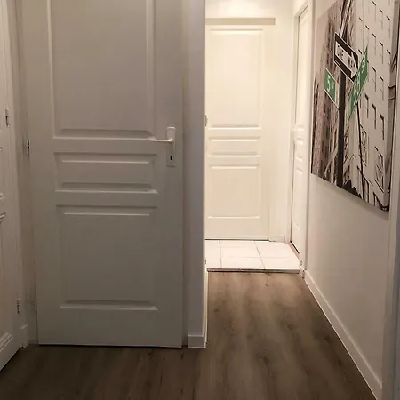 Apartment Cosy & Central 1 Bdr - 5 Min Walking To The Palais