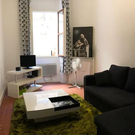 Apartment Cosy & Central 1 Bdr - 5 Min Walking To The Palais