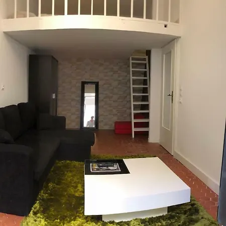 Cosy & Central 1 Bdr - 5 Min Walking To The Palais